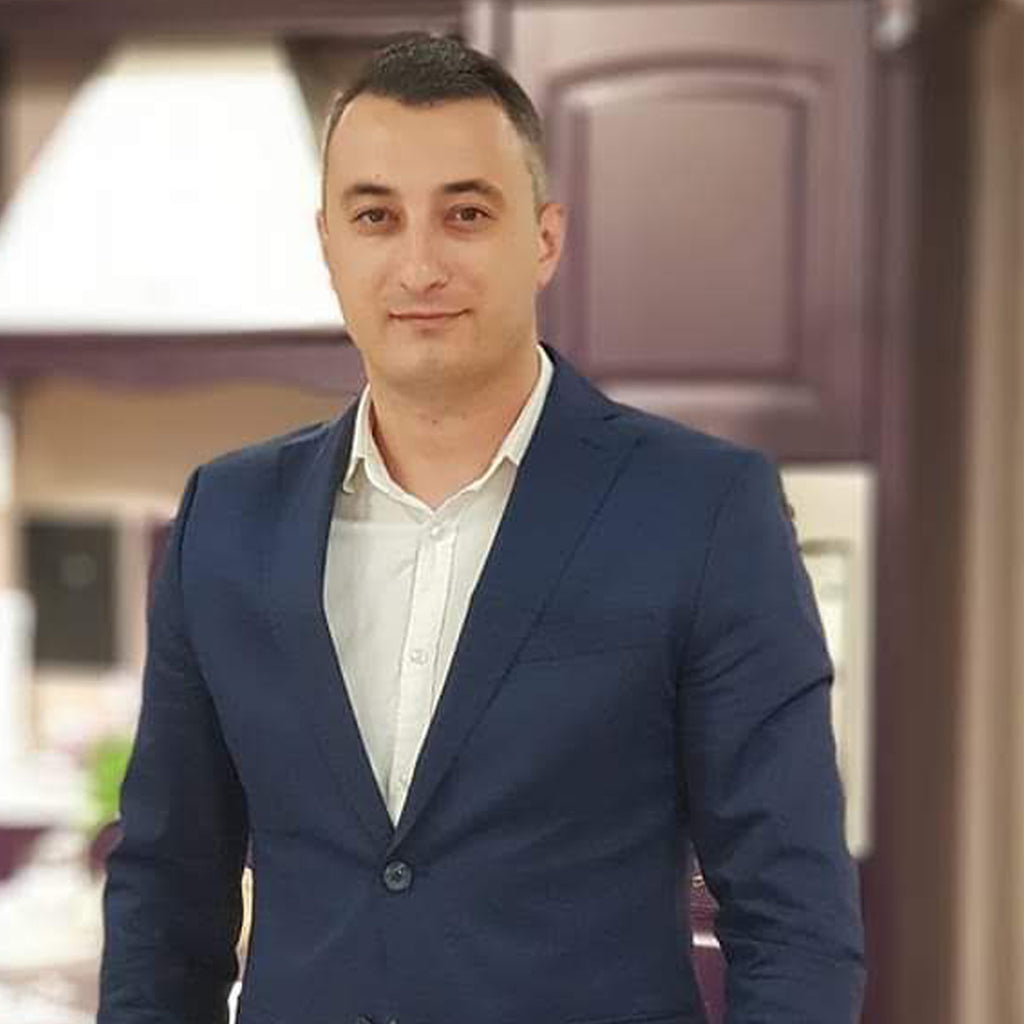 #OameniiMobexpert - Marius: „Am avut mereu în jur oameni de la care să învăț”