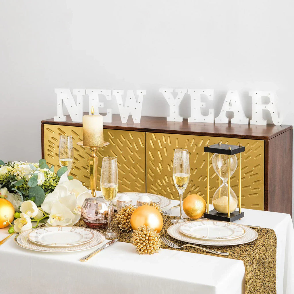 Revelion acasă. Voie bună și un decor pe măsură