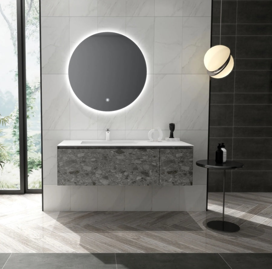 Cum amenajezi o baie minimalistă: 12 pași și modele pentru un decor simplu și elegant