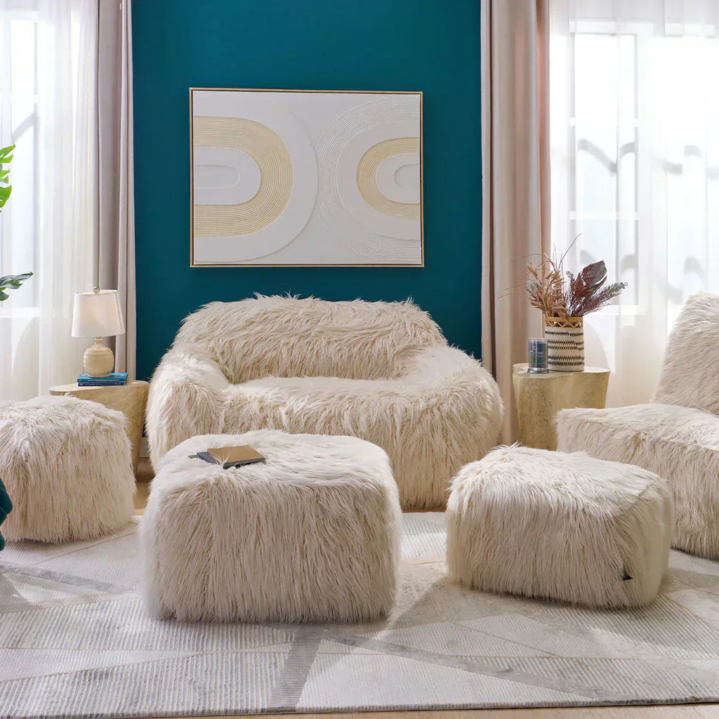 NOU! - Fotolii și taburete din blăniță artificială