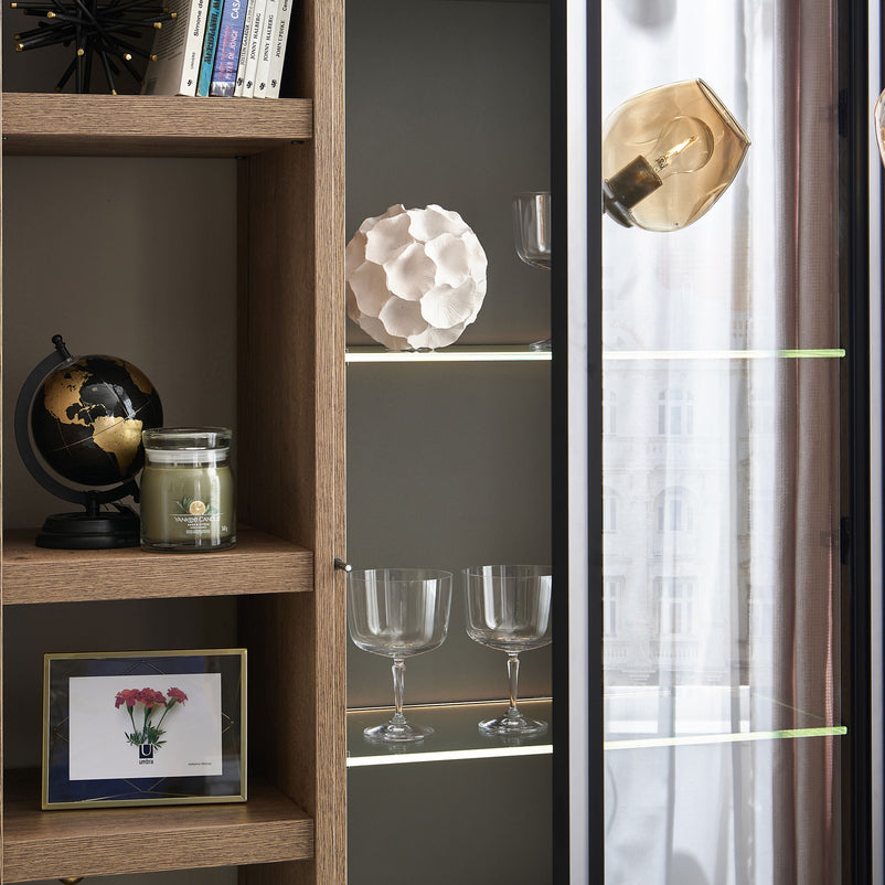 METROPOLIS Bibliotecă