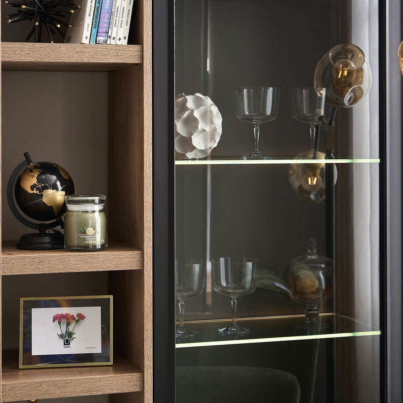 METROPOLIS Bibliotecă