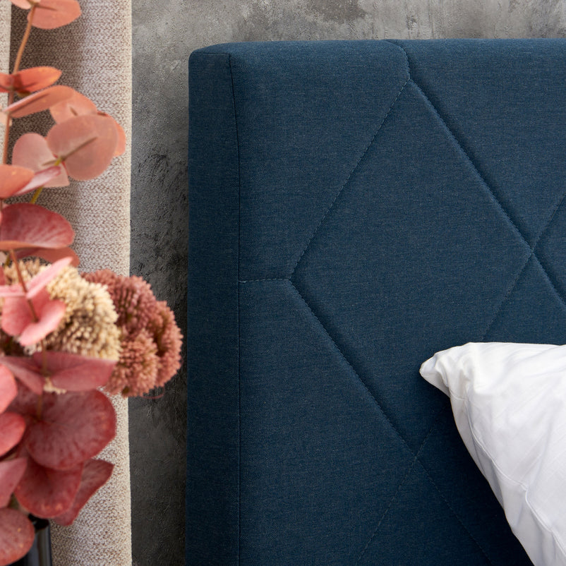 KRONIA Pat tapițat, 160x200cm, somieră inclusă