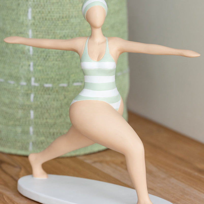 YOGA Figurină