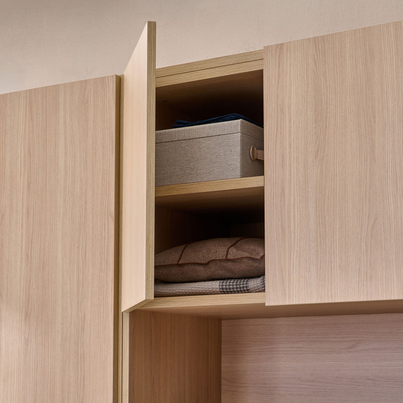 COMPACT Dulap 6 uși cu spațiu TV