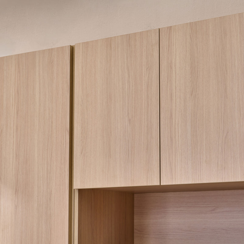 COMPACT Dulap 6 uși cu spațiu TV