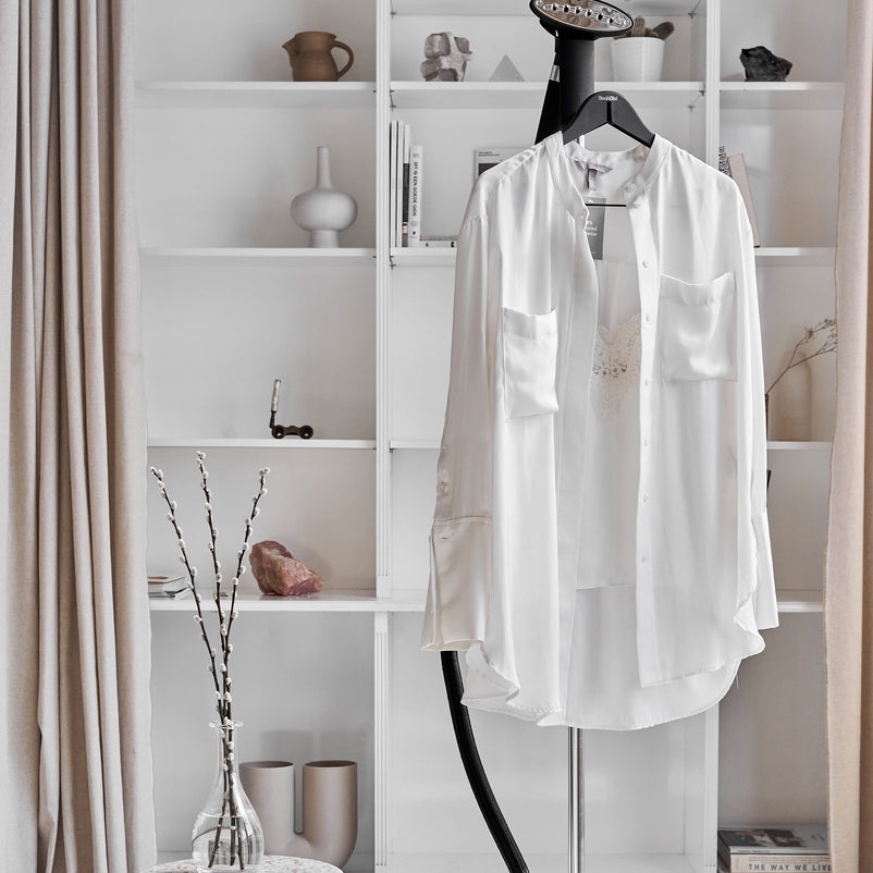 MINILYS Aparat de călcat vertical, 2000W, 1.2L