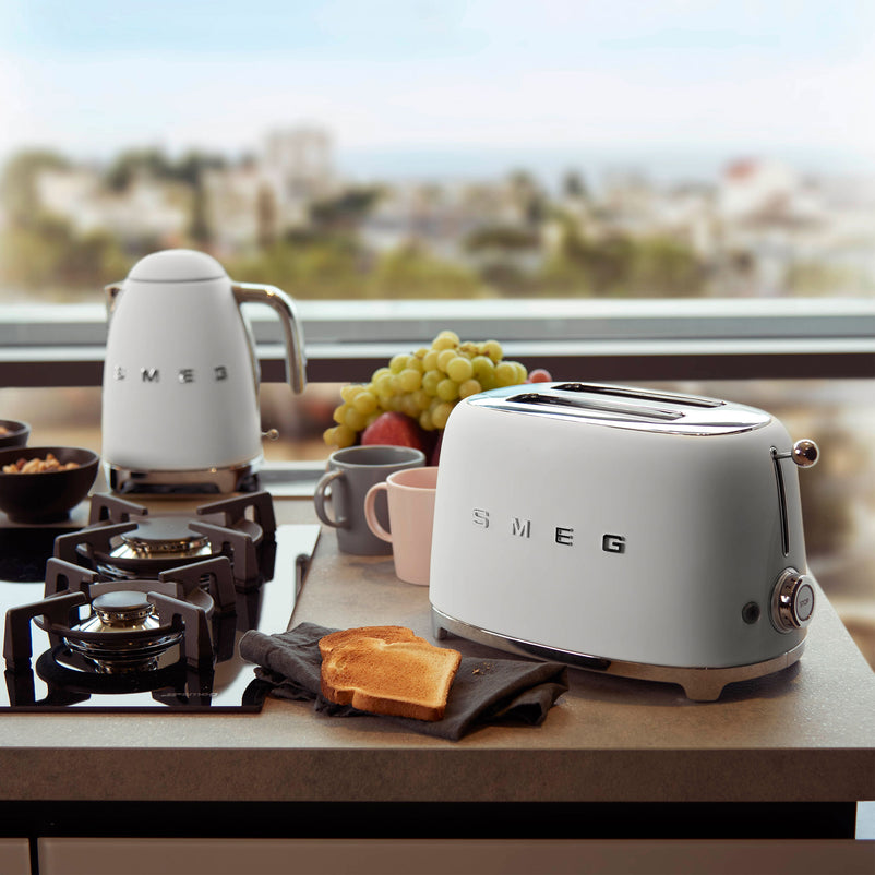 SMEG Fierbător, 1.7L