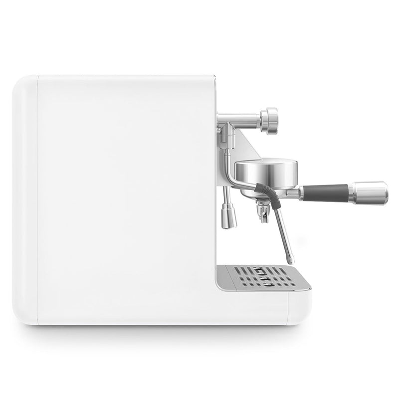 SMEG Espressor cu dispozitiv spumare