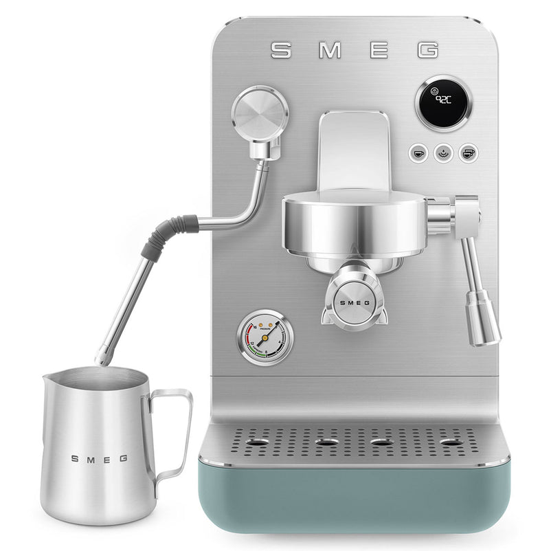 SMEG Espressor cu dispozitiv spumare