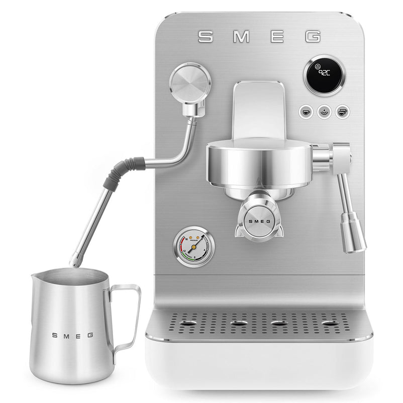 SMEG Espressor cu dispozitiv spumare