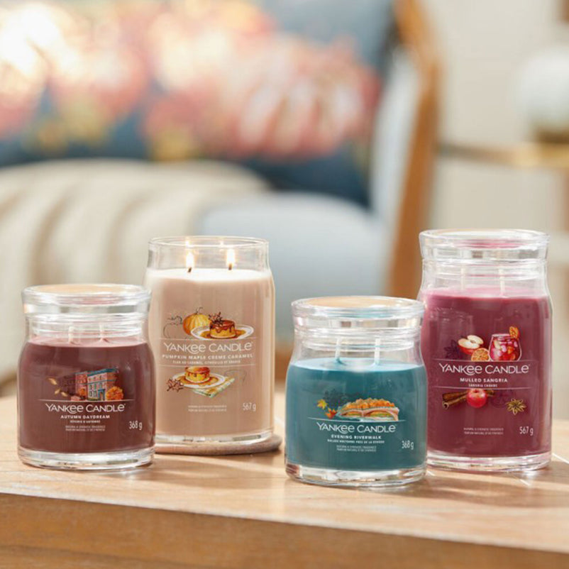 SIGNATURE Lumânare parfumată