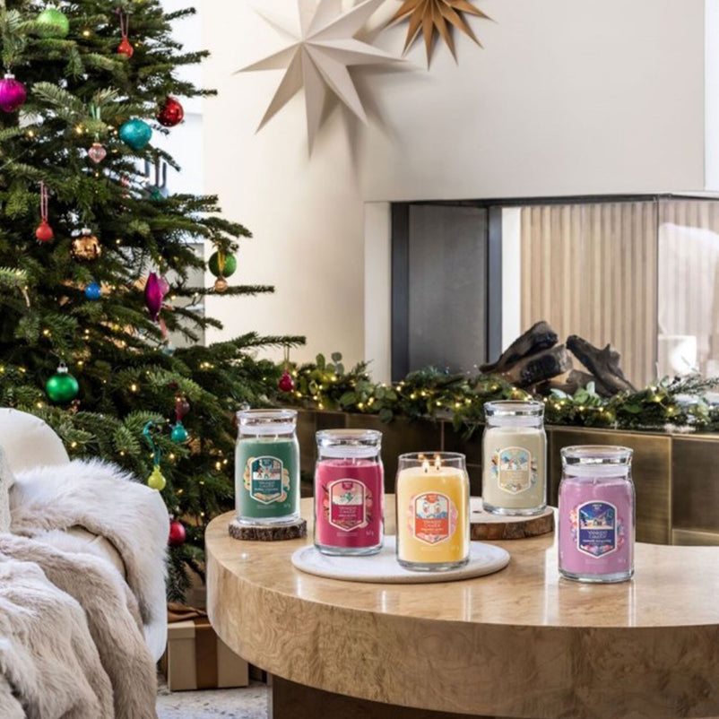 SIGNATURE Lumânare parfumată