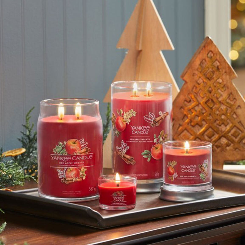 SIGNATURE Lumânare parfumată