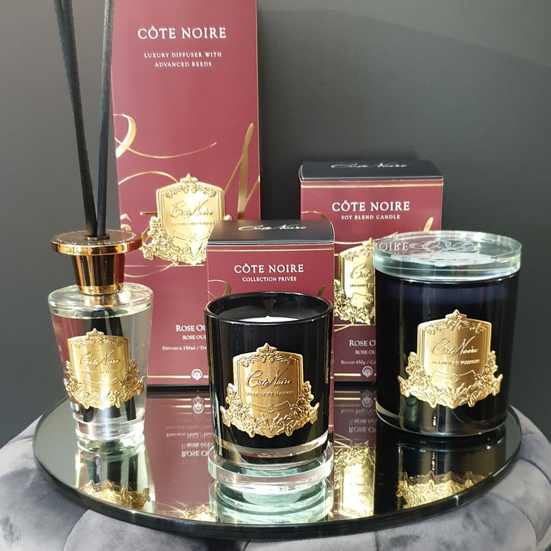 ROSE OUD Lumânare parfumată