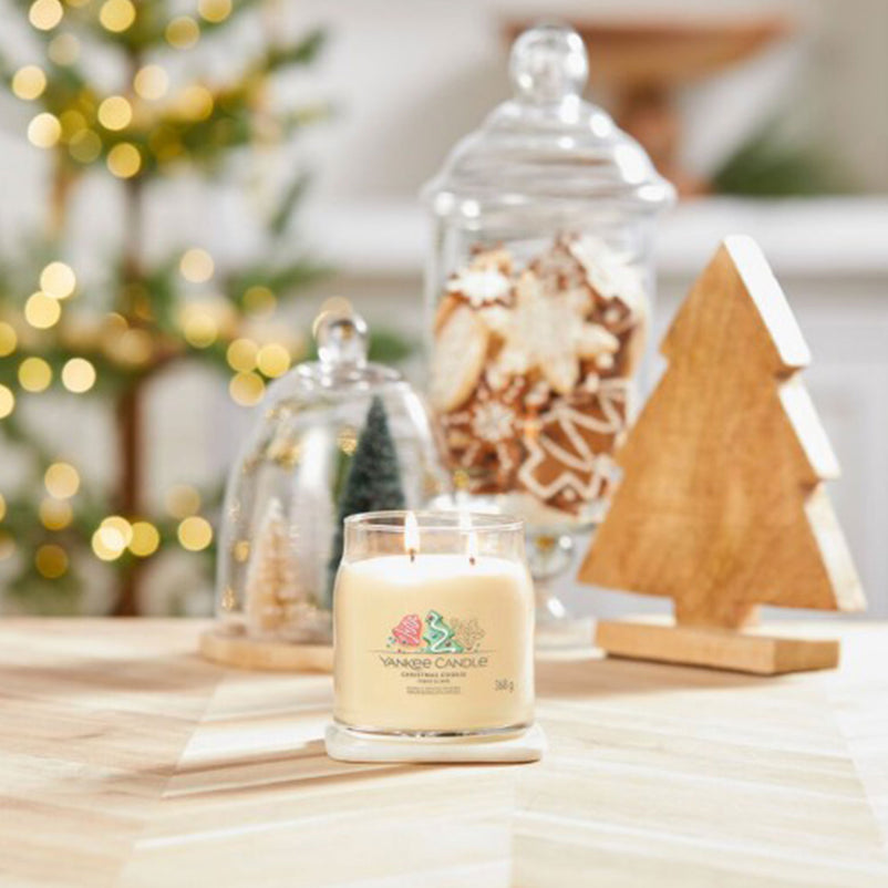 SIGNATURE Lumânare parfumată