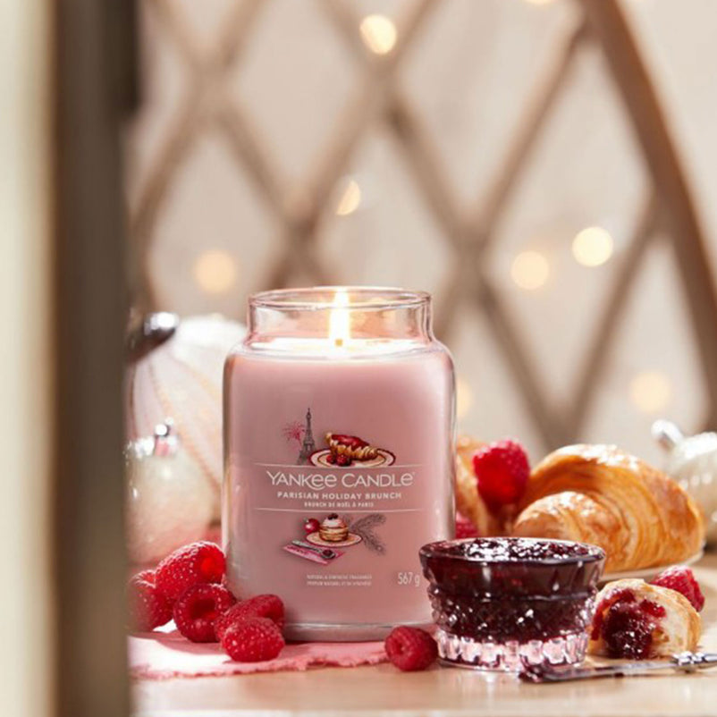 SIGNATURE Lumânare parfumată