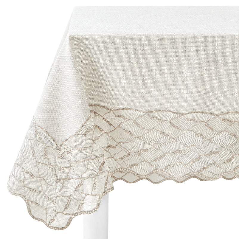 SHEILA Față de masă