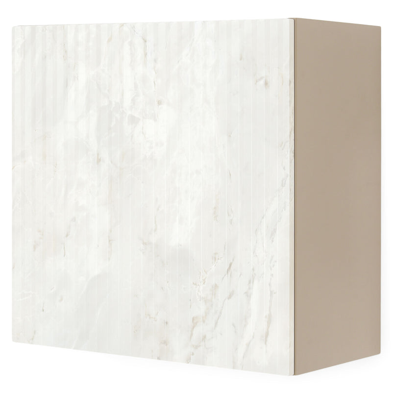 INFINITY Corp suspendat, 1 ușă