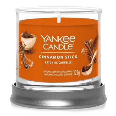 SIGNATURE Lumânare parfumată