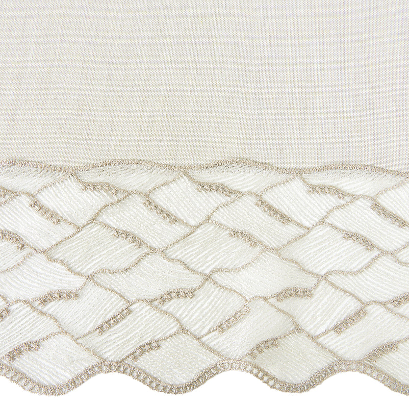 SHEILA Față de masă