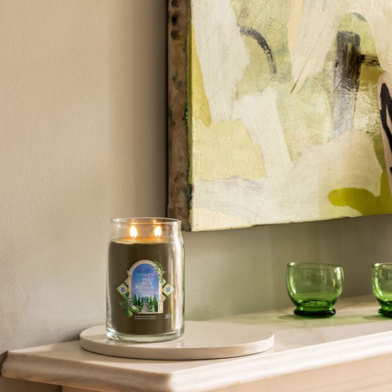 SIGNATURE Lumânare parfumată