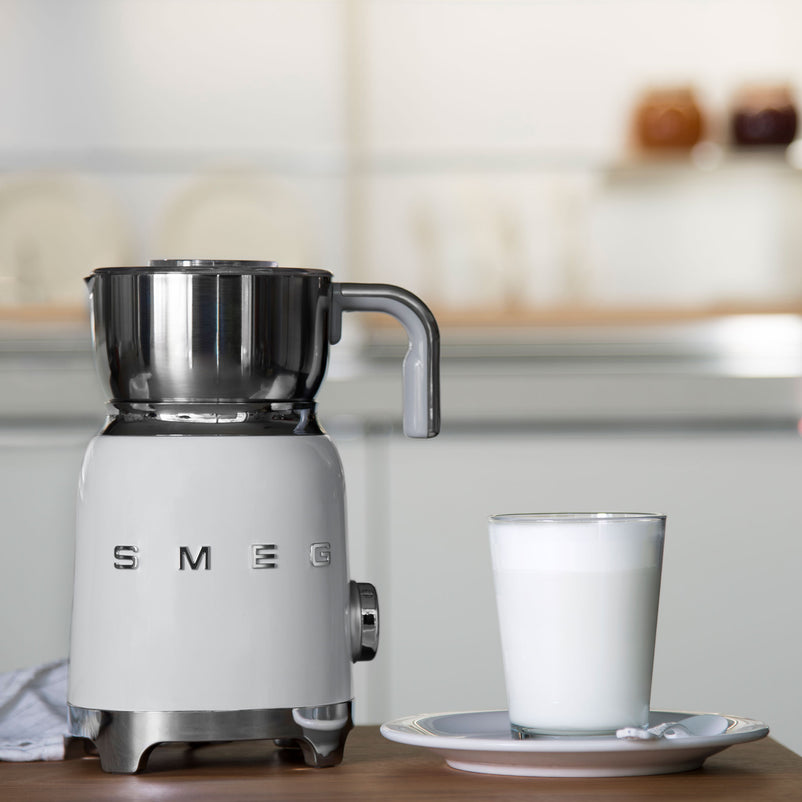 SMEG Aparat spumare