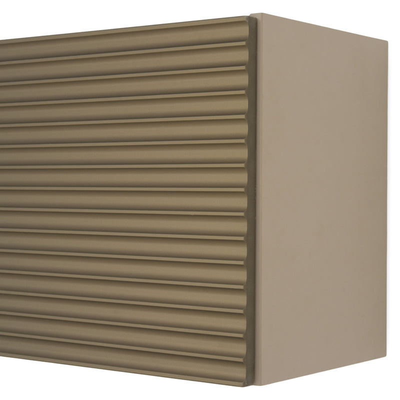 INFINITY Corp suspendat, 1 ușă