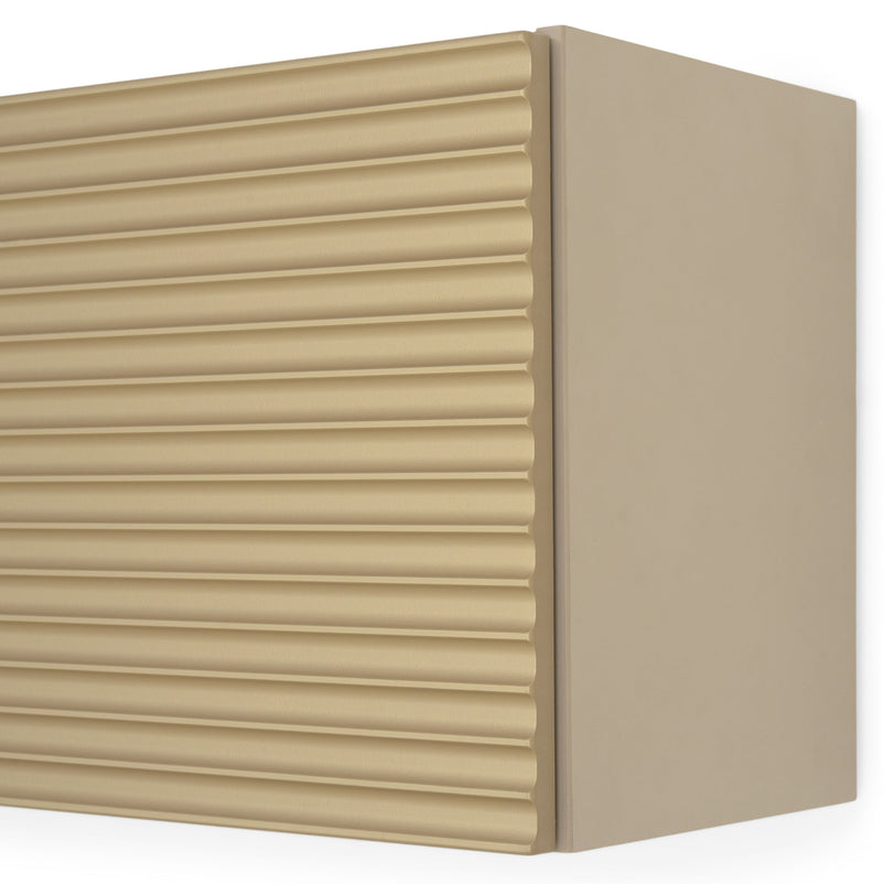 INFINITY Corp suspendat, 1 ușă