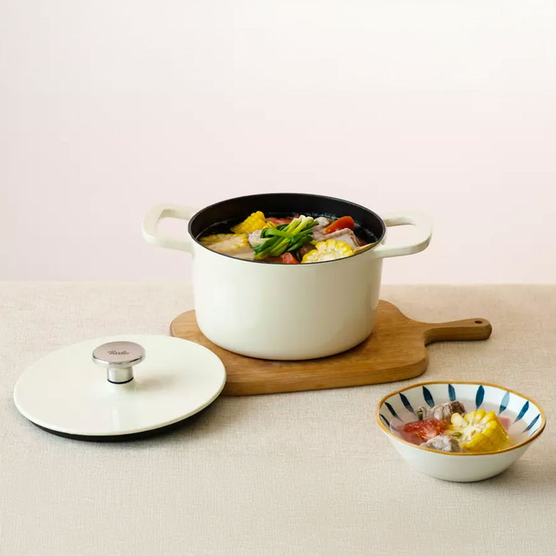 MOMENTS Oală cu mânere și capac, fontă, D.20cm