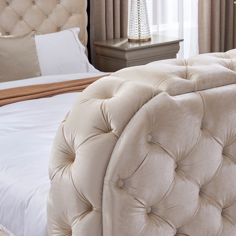 CLERMONT Pat tapițat, șemineu, spațiu TV, LED, somieră incluse