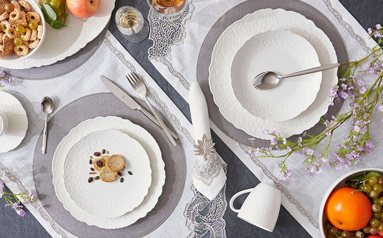 20% REDUCERE la o selecție de veselă, tacâmuri, textile pentru masă și ustensile de gătit de la Mobexpert 