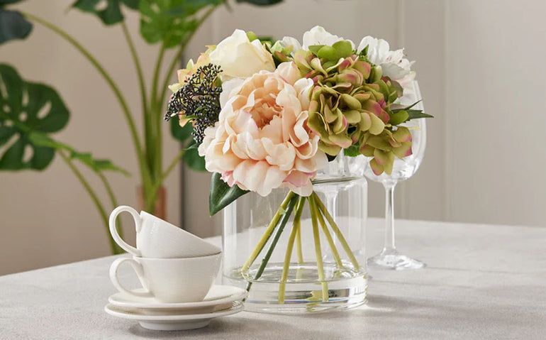 20% REDUCERE la colecția de flori, plante și copaci artificiali de la Mobexpert 