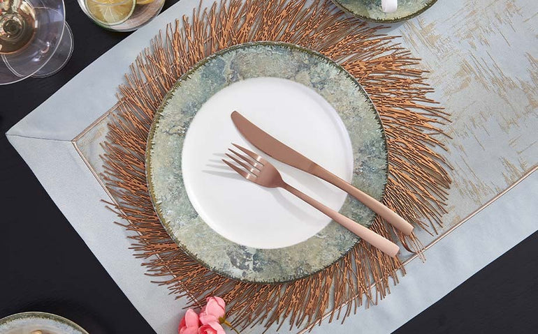 20% REDUCERE la o selecție de veselă, fețe de masă și tacâmuri de la Mobexpert 