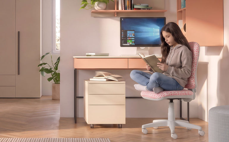 la scaunele de birou și gaming pentru copii de la Mobexpert 