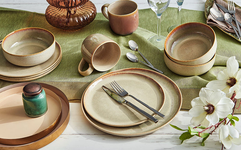 20% REDUCERE la o selecție de veselă, tacâmuri, textile pentru masă și ustensile de gătit de la Mobexpert 