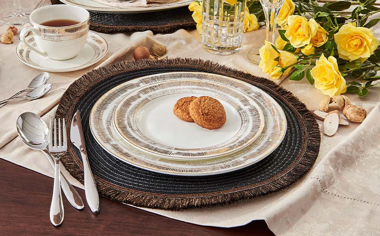 10% REDUCERE la achiziția unui pachet format din set de veselă și tacâmuri sau pahare de la Mobexpert 