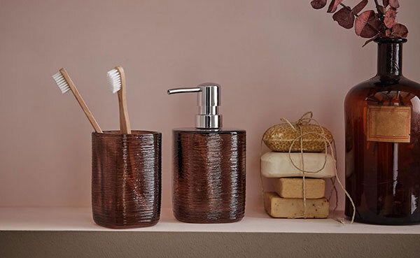 Până la 40% la PENTRU BAIE de la Mobexpert