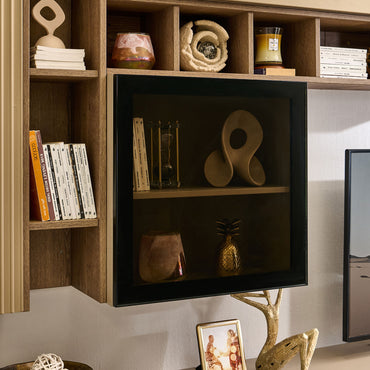 INFINITY Corp suspendat, 1 ușă