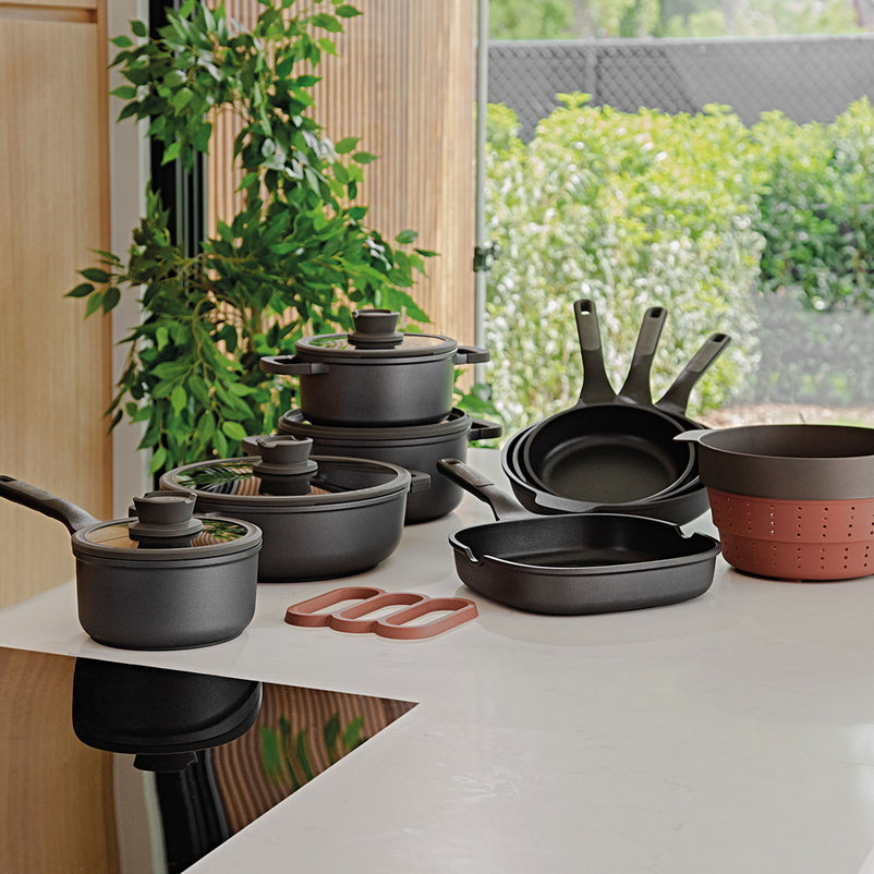 LEO Cratiță cu mâner și capac, aluminiu, D.18cm