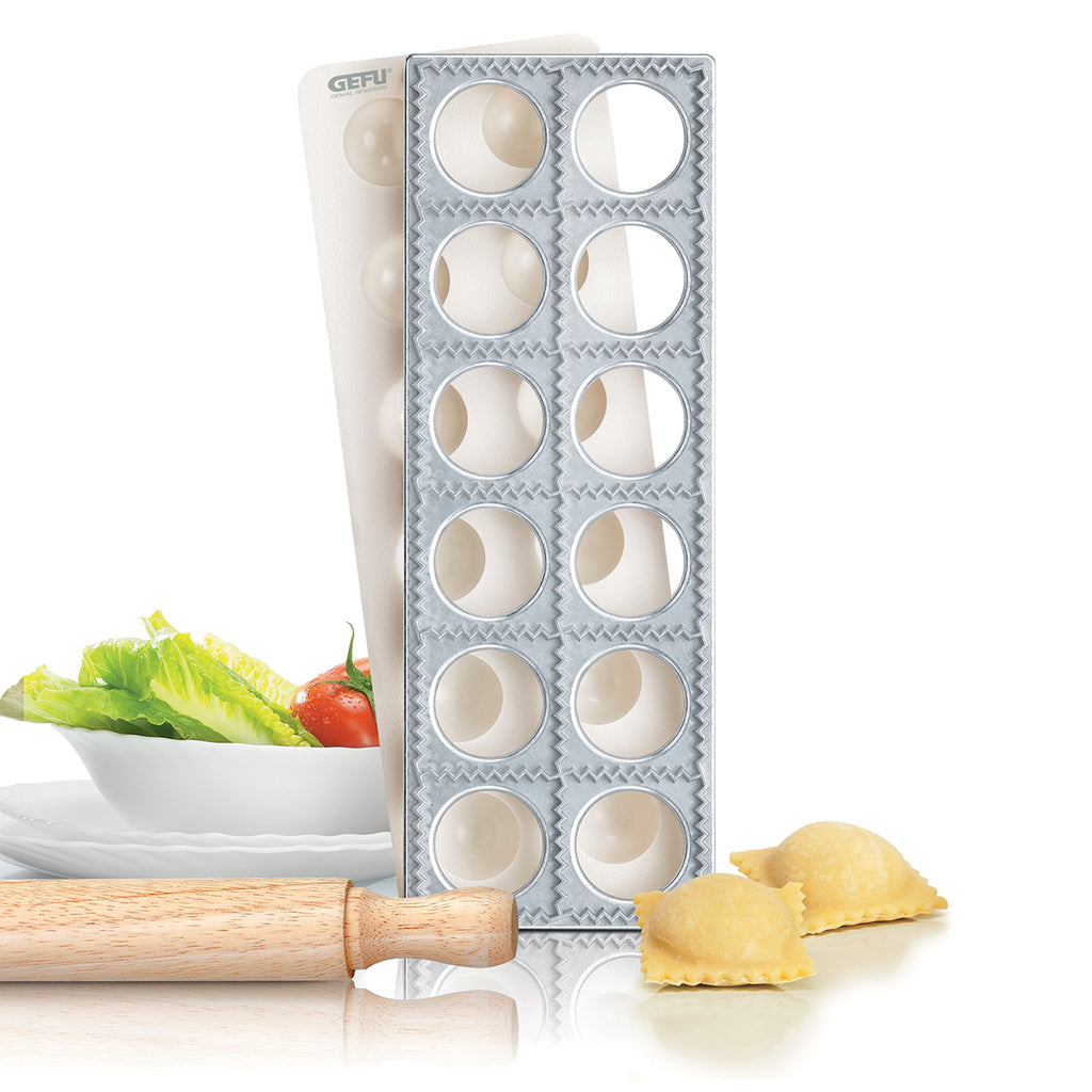 TASCA Set 3 piese pentru 12 ravioli, formă aluminiu, suport plastic, făcăleț lemn
